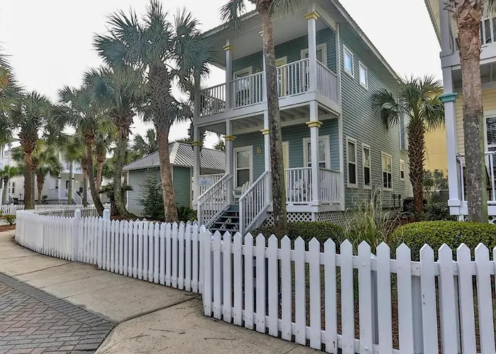 Biglows Bungalow - About A Quarter Mile To Private Neighborhood Beach Access, Pet Friendly, Community Pool