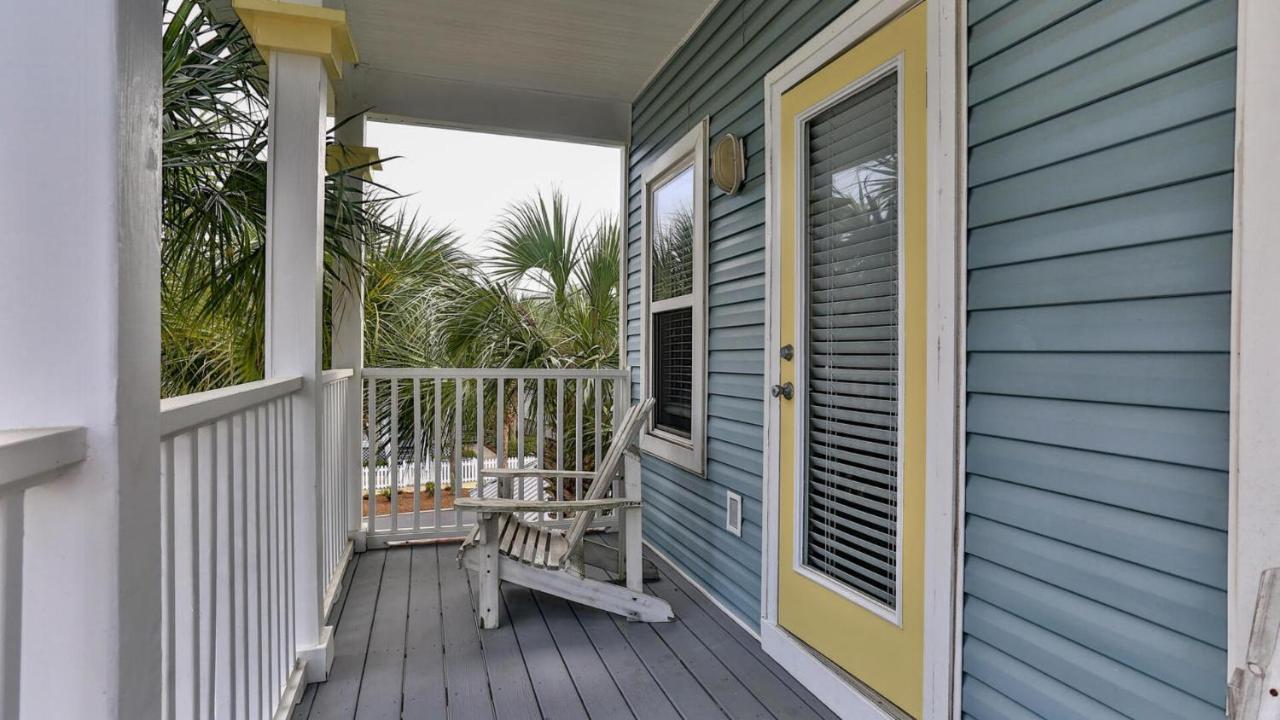 Biglows Bungalow: Beachside Retreat With Pet-friendly Perks Holiday home