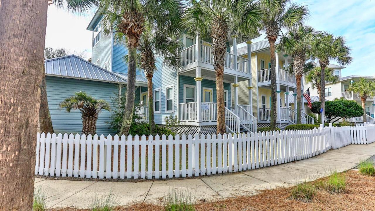 Biglows Bungalow: Beachside Retreat With Pet-friendly Perks * Destin
