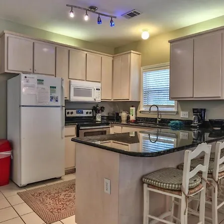 Biglows Bungalow: Beachside Retreat with Pet-Friendly Perks Destin Exterior photo
