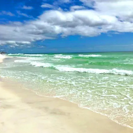 Biglows Bungalow: Beachside Retreat with Pet-Friendly Perks Destin Exterior photo
