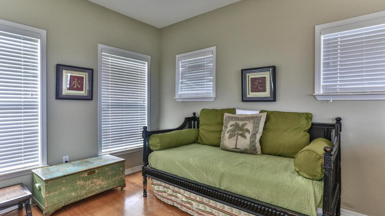 Biglows - About A Quarter Mile To Private Neighborhood Access, Pet Friendly, Community Pool Сasa de vacaciones