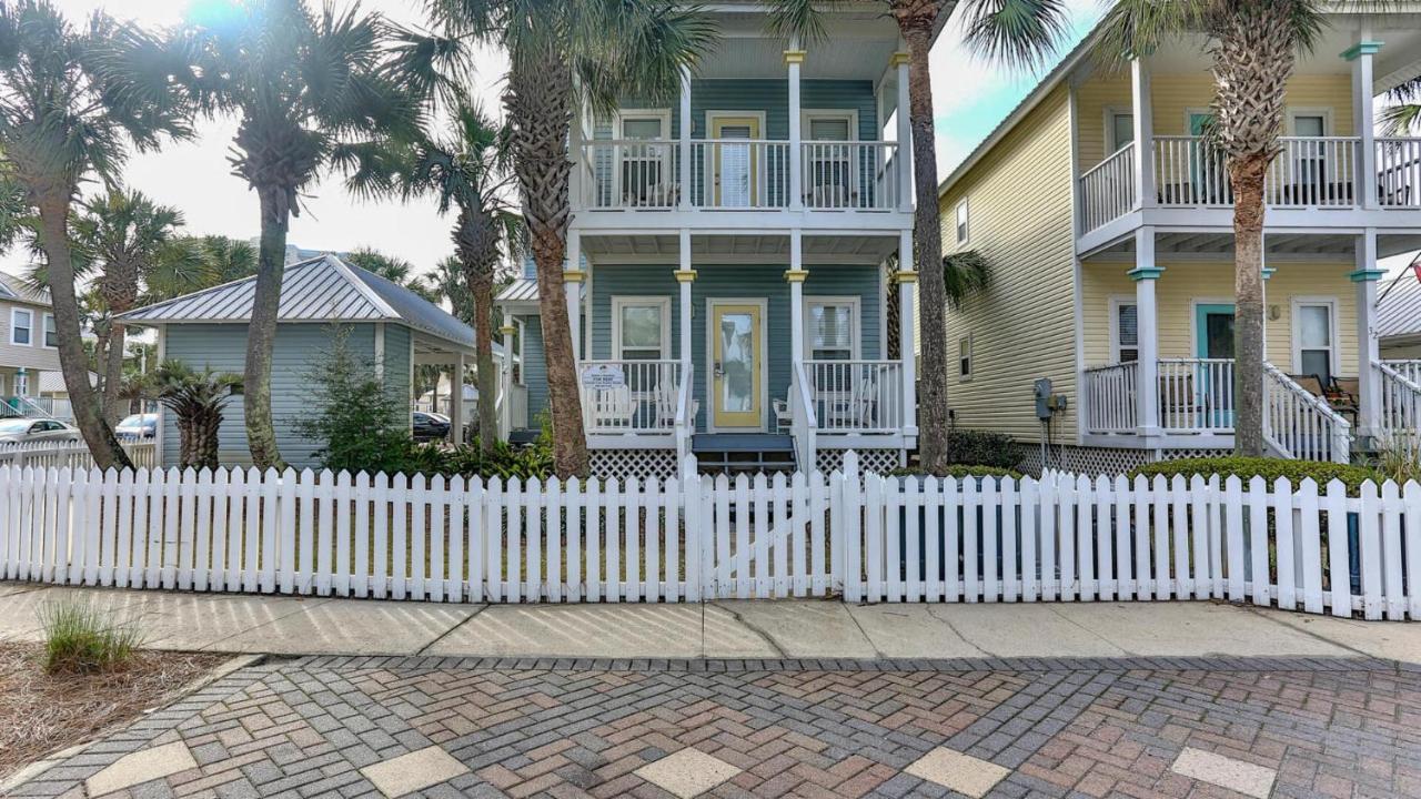 Biglows - About A Quarter Mile To Private Neighborhood Access, Pet Friendly, Community Pool * Destin